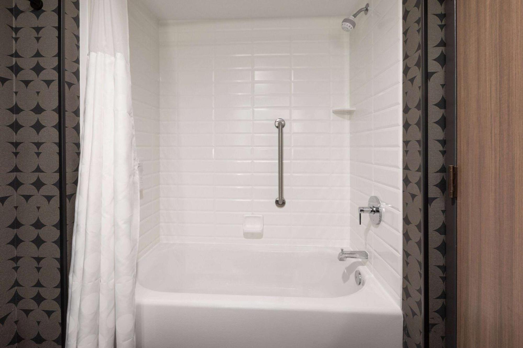 Riverbend Hotel And Suites, Trademark Collection By Wyndham أشتابولا المظهر الخارجي الصورة
